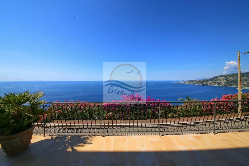 Villa in vendita a Ospedaletti