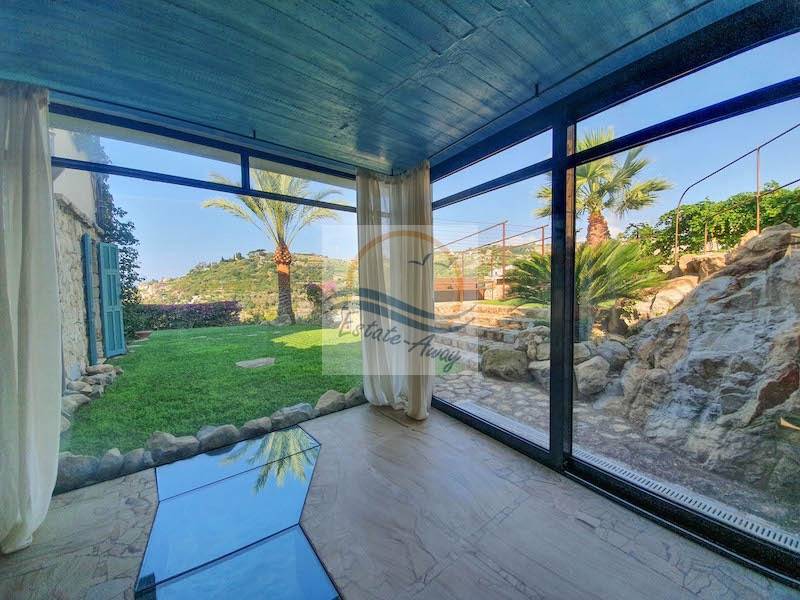Villa in vendita a Bordighera