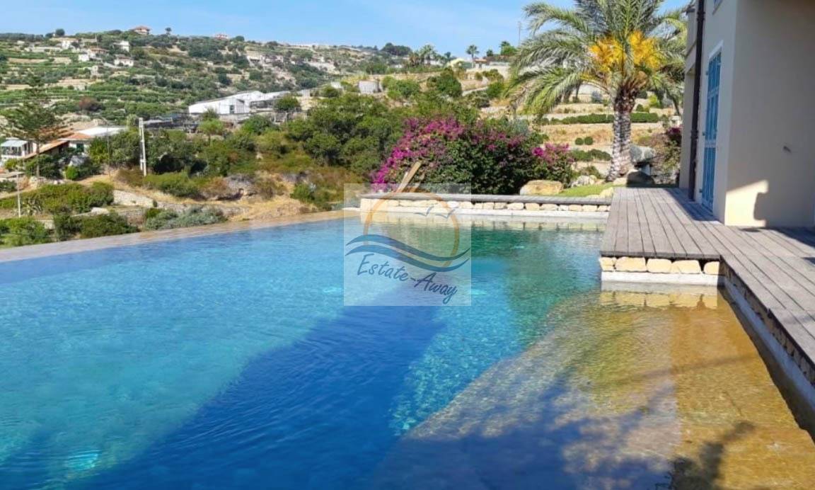 Villa in vendita a Bordighera