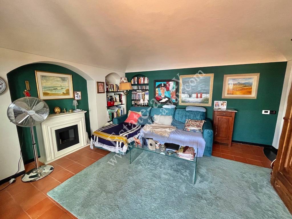 Casa Semindipendente in vendita a Cipressa