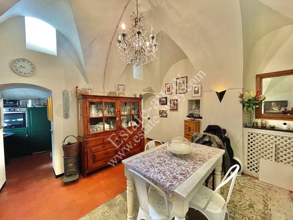 Casa Semindipendente in vendita a Cipressa