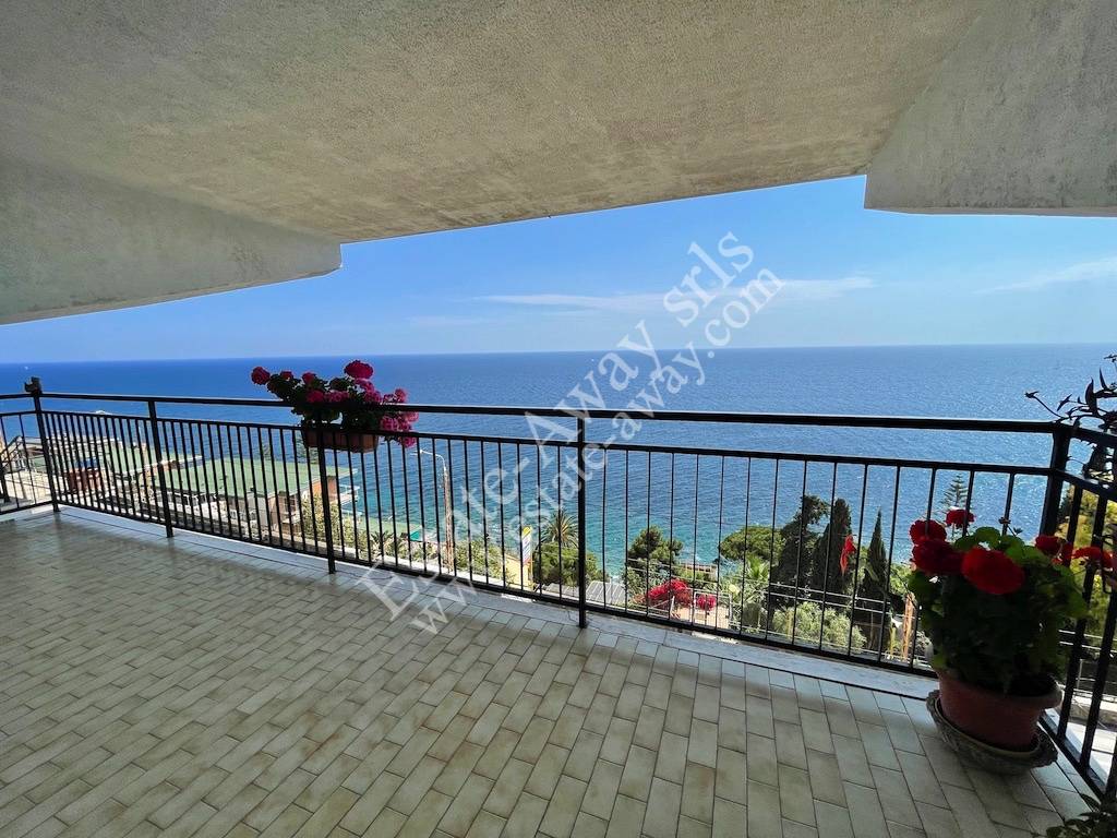 Appartamento in vendita a Ospedaletti