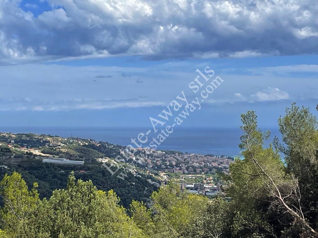 Casa Semindipendente in vendita a Camporosso, Ciaixe