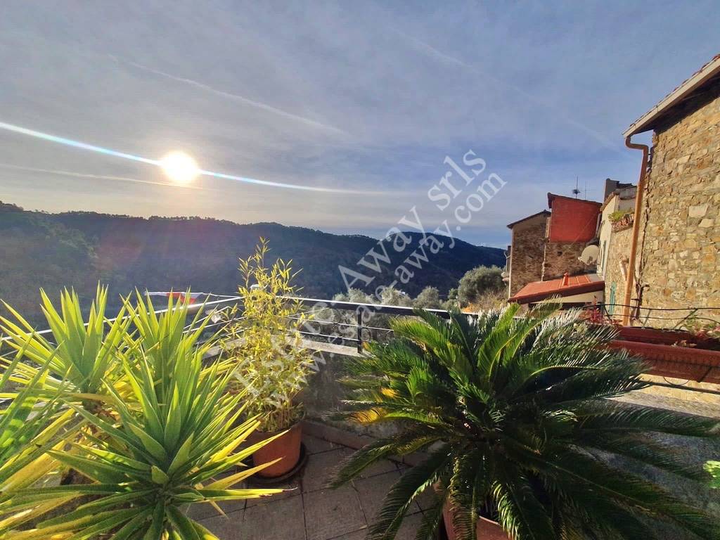 Appartamento in vendita a Seborga