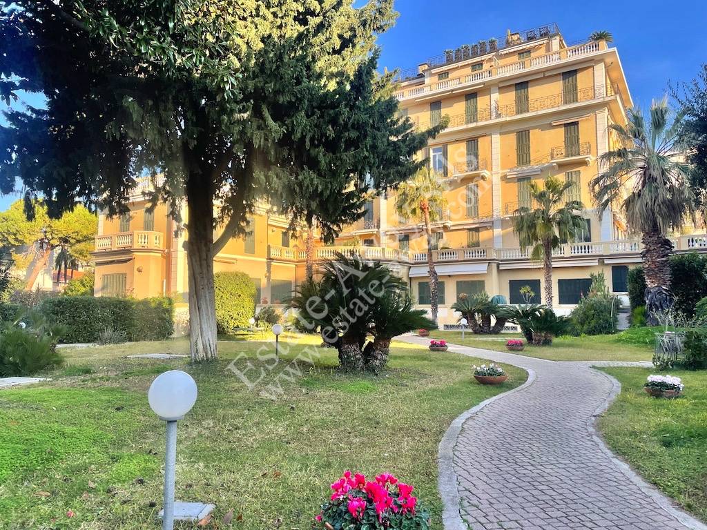 Appartamento in vendita a Bordighera