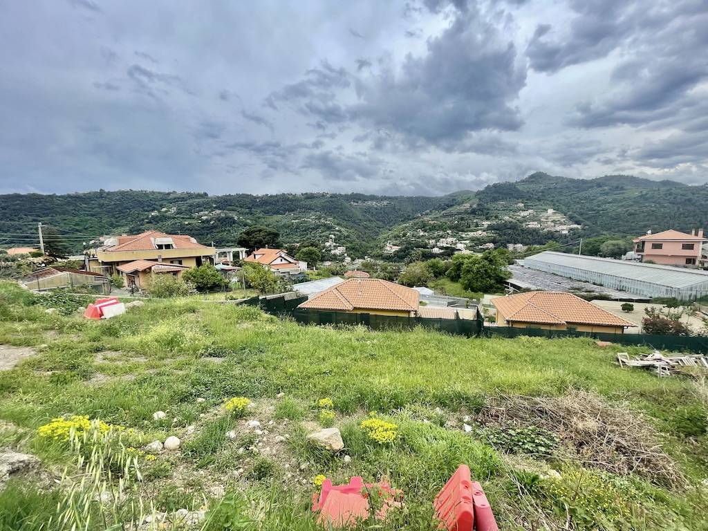Terreno edificabile in vendita a Camporosso