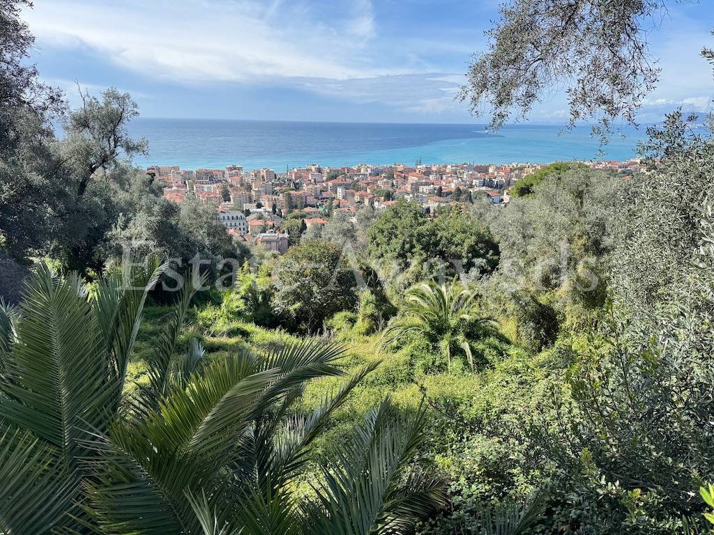 Terreno edificabile in vendita a Bordighera