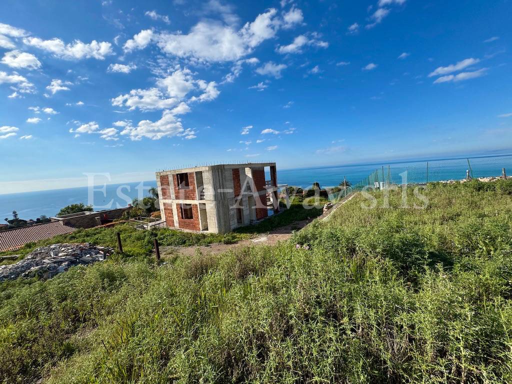 Terreno edificabile in vendita a Bordighera