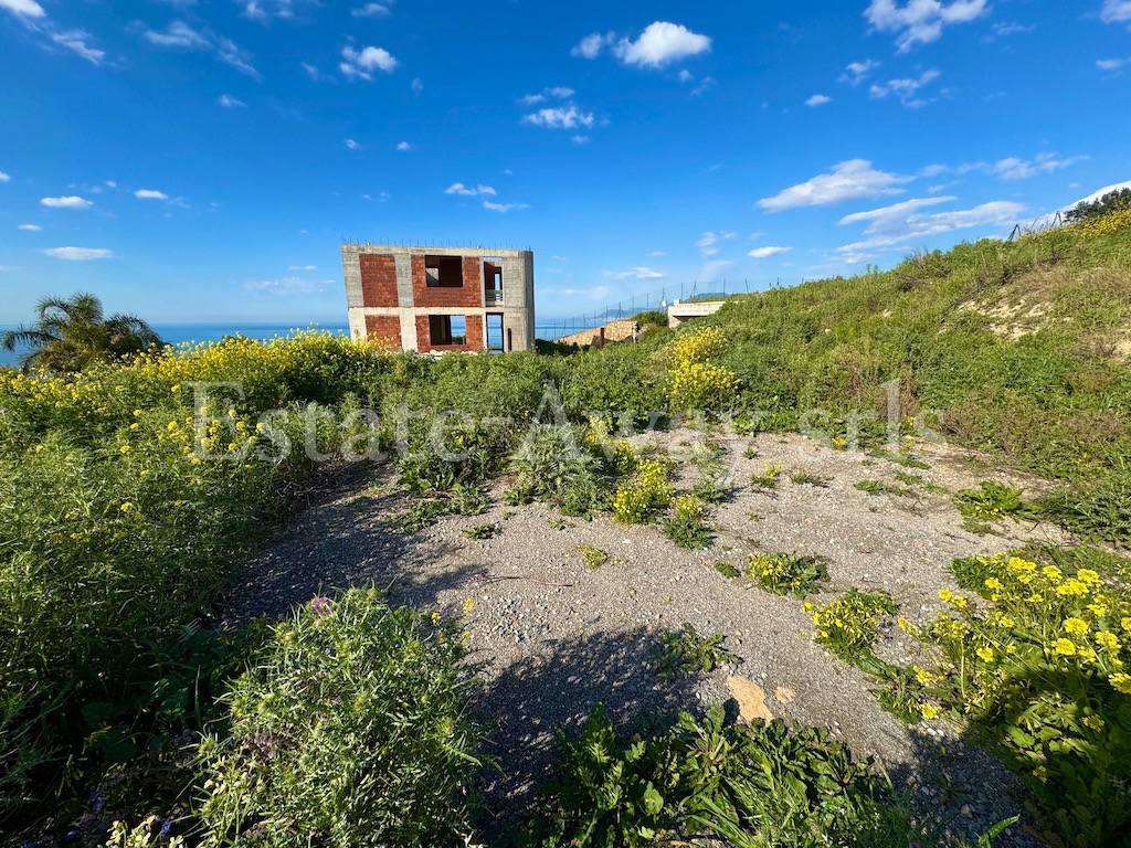 Terreno edificabile in vendita a Bordighera