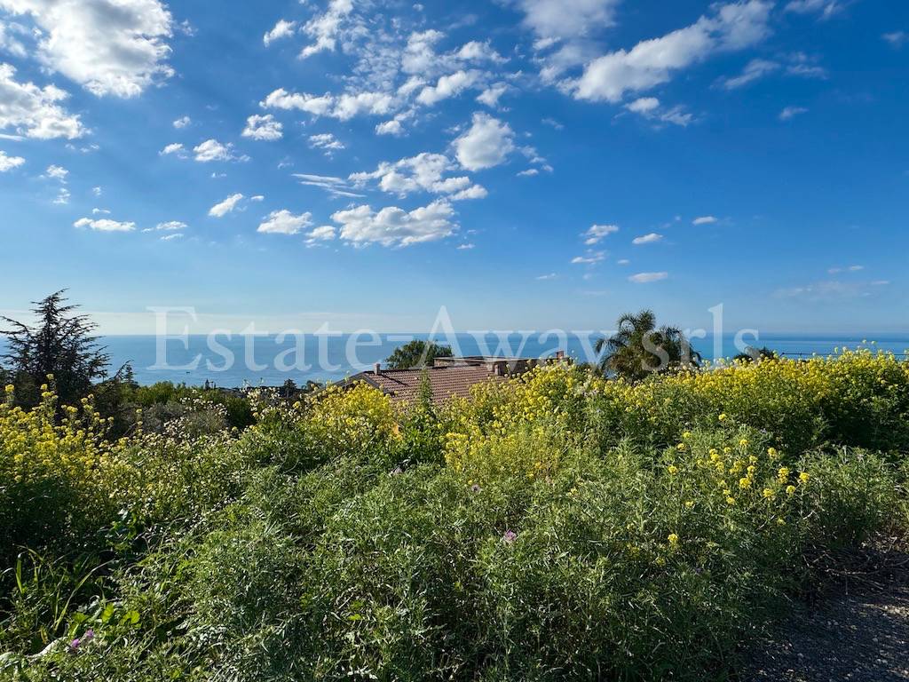 Terreno edificabile in vendita a Bordighera