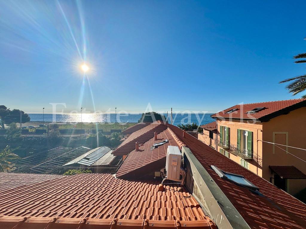 Appartamento in vendita a Bordighera