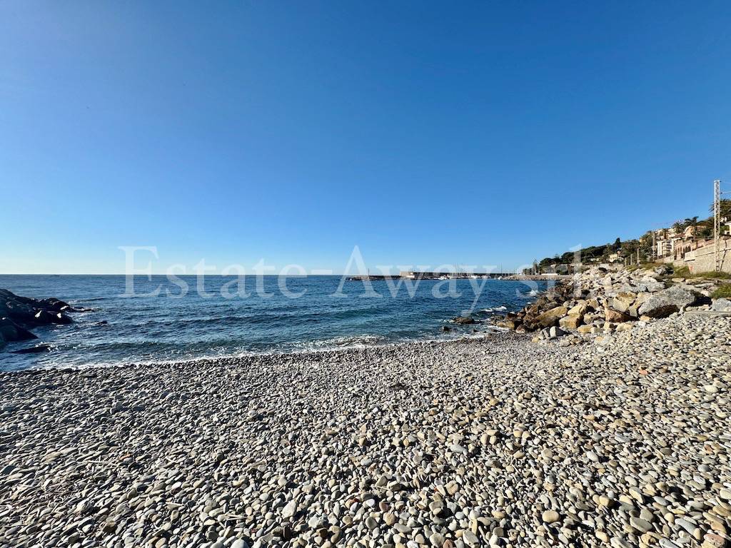 Appartamento in vendita a Bordighera