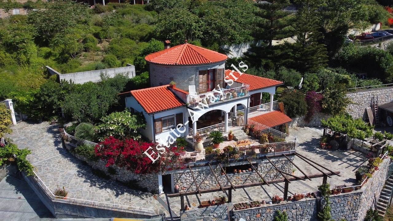 Villa in vendita a Ventimiglia, Mortola Inferiore e Superiore