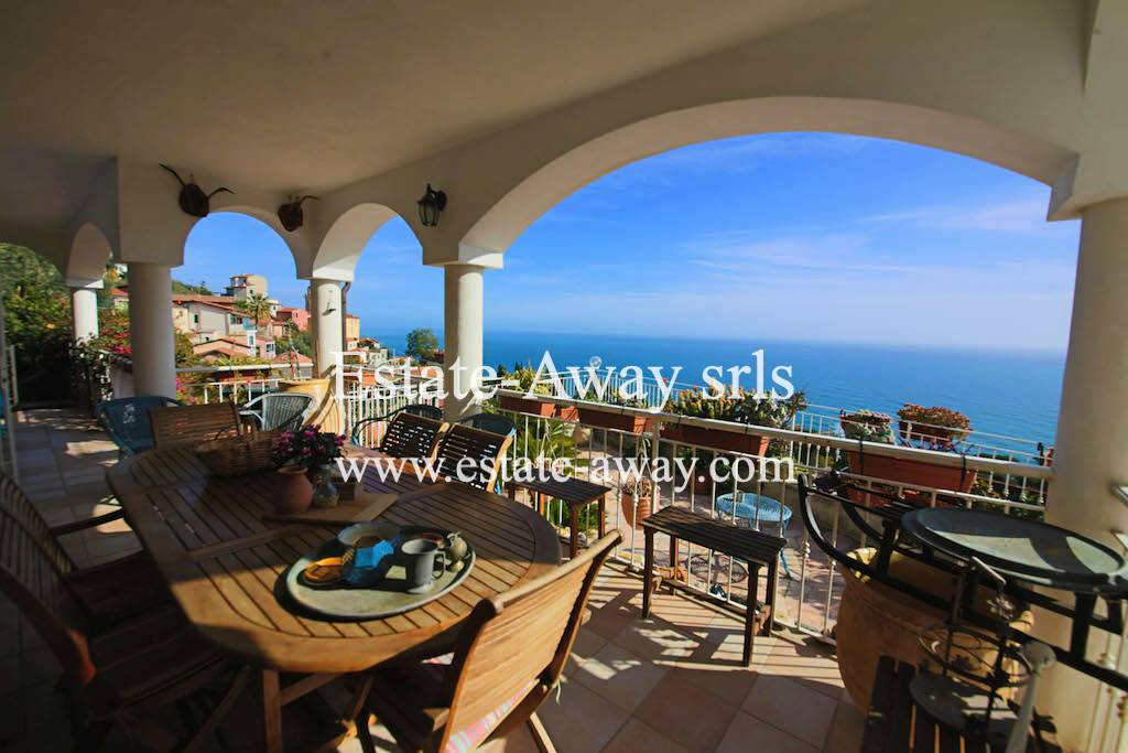 Villa in vendita a Ventimiglia, Mortola Inferiore e Superiore