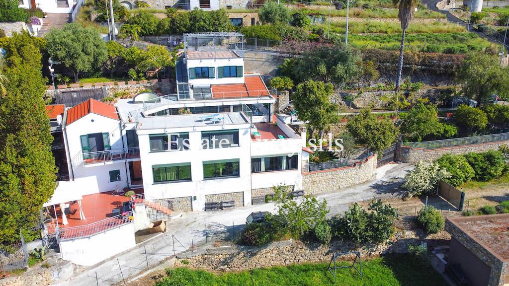 Villa in vendita a Ospedaletti
