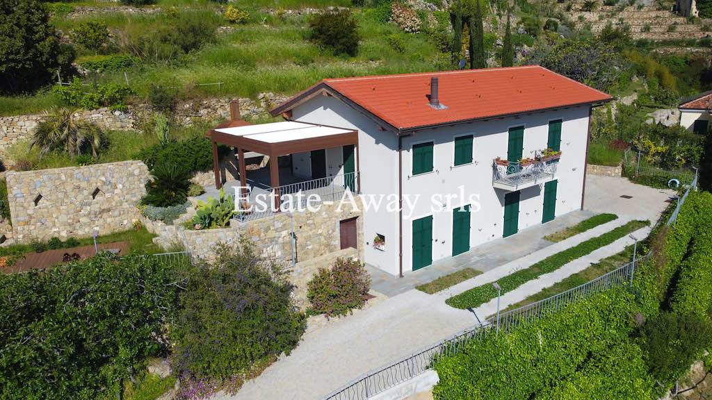 Villa in vendita a Bordighera