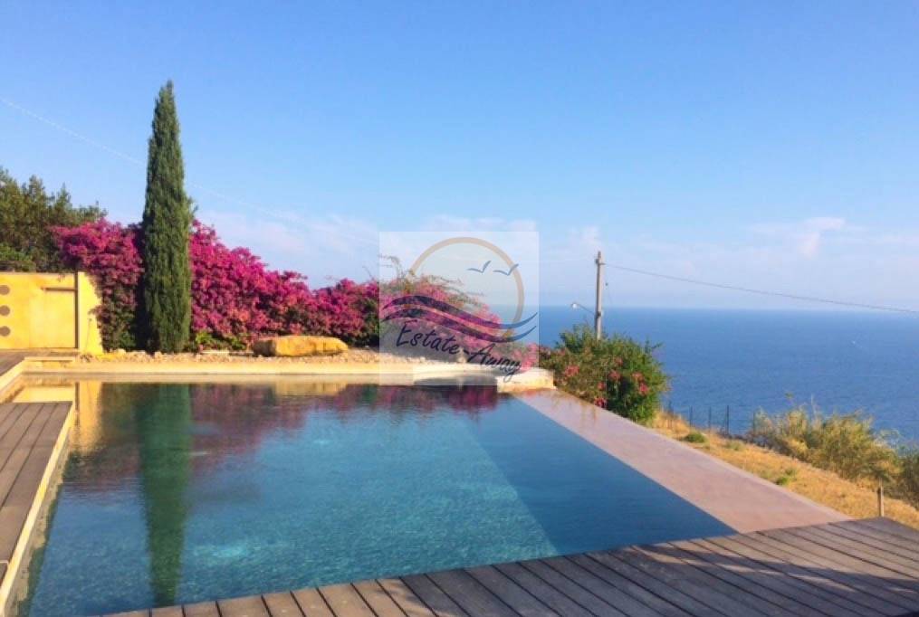 Villa in vendita a Bordighera