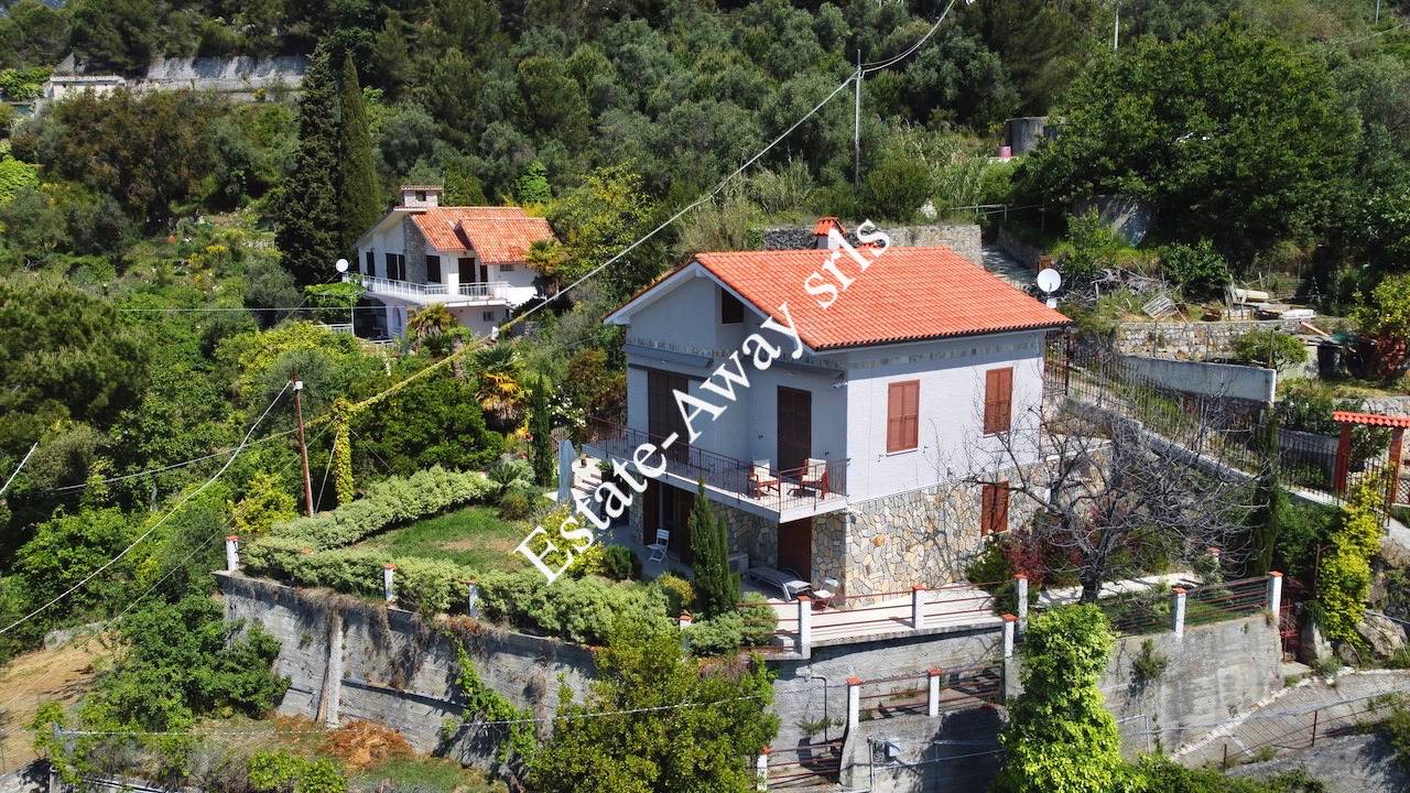 Villa in vendita a Ventimiglia, Mortola Inferiore e Superiore