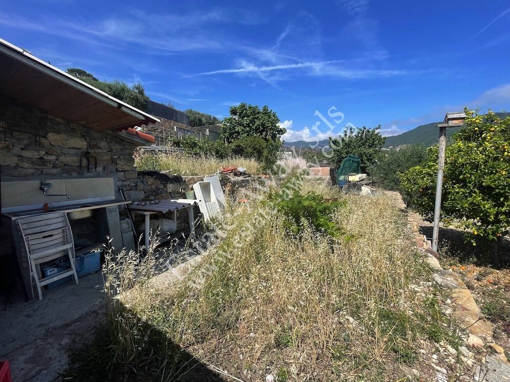Rustico in vendita a Bordighera, Borghetto San Nicol