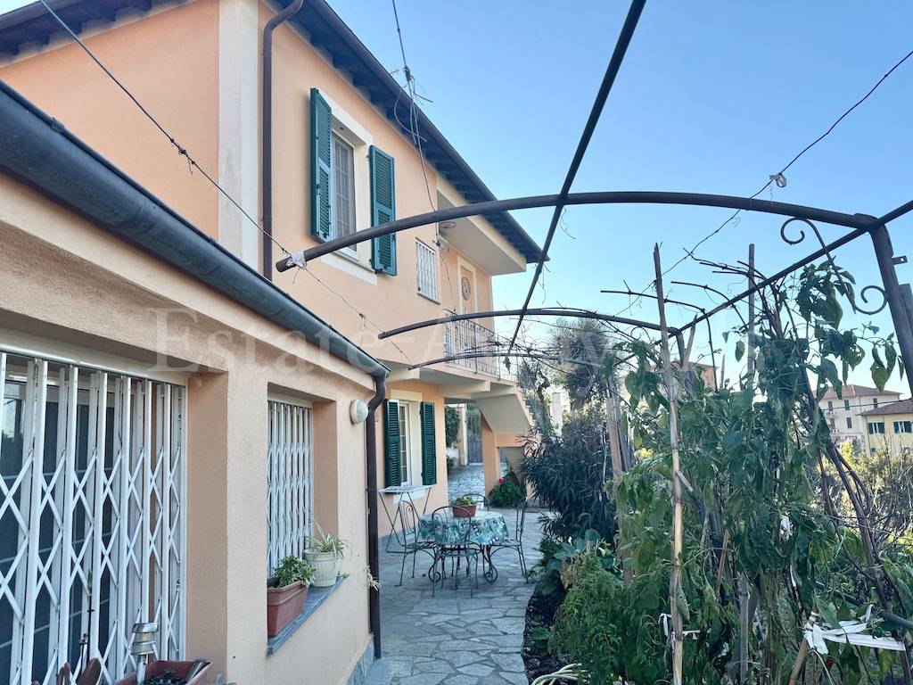 Casa singola in vendita a Ventimiglia