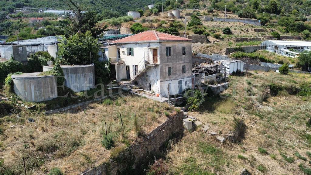 Rustico in vendita a Ospedaletti