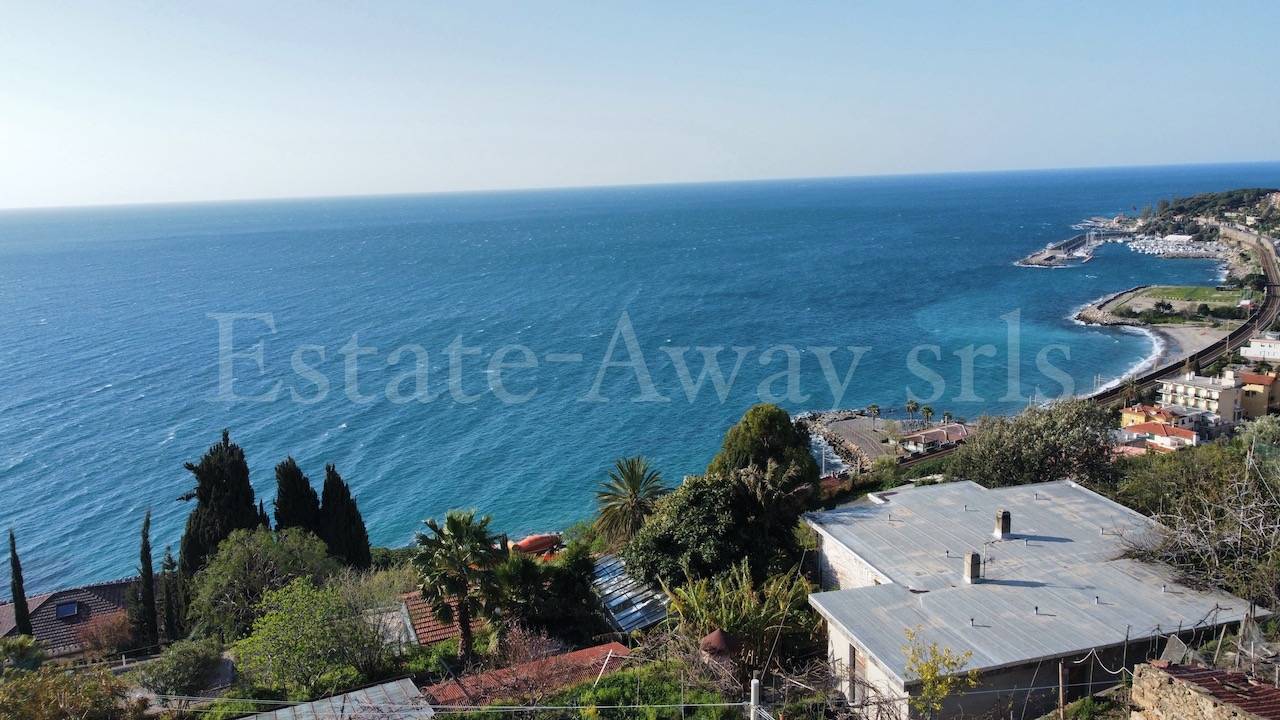 Villa in vendita a Bordighera