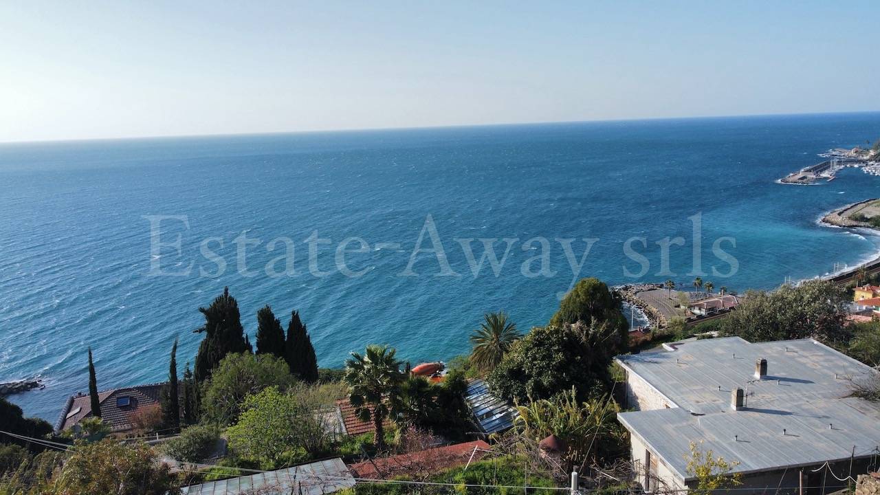 Villa in vendita a Bordighera