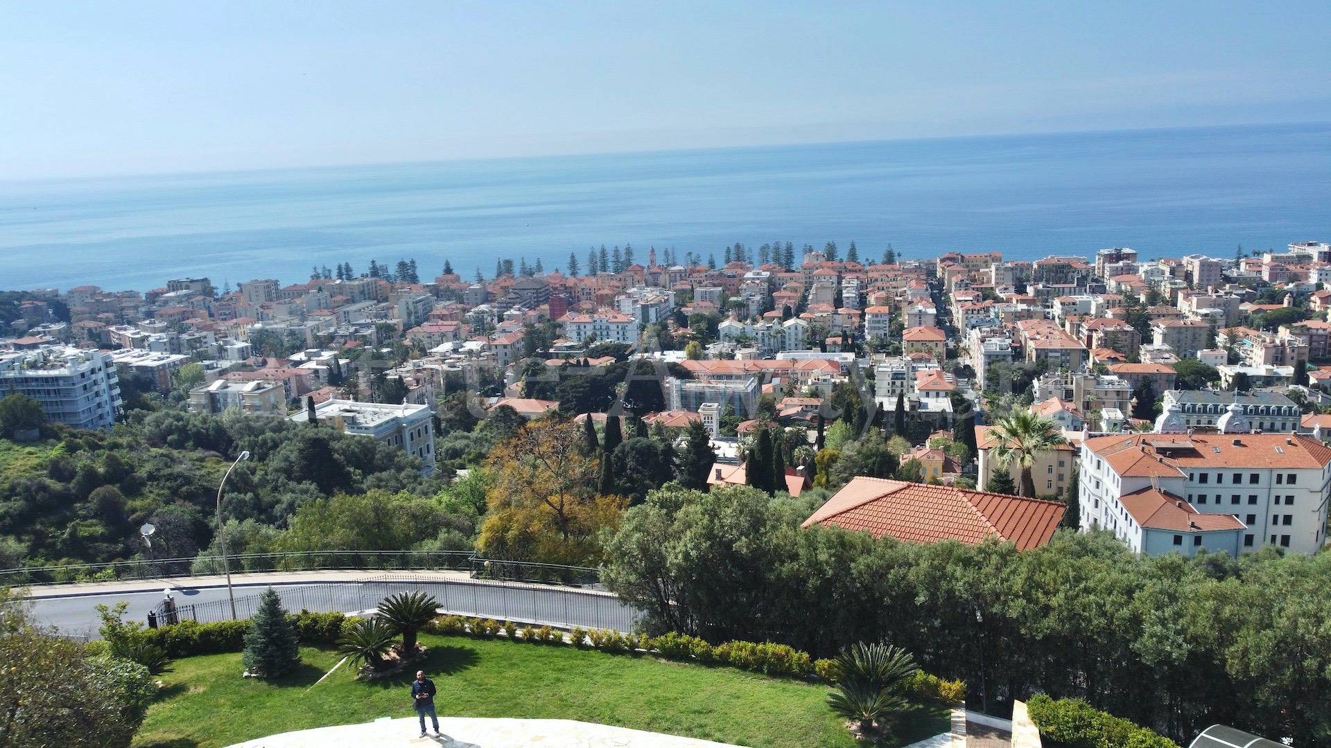 Villa in vendita a Bordighera