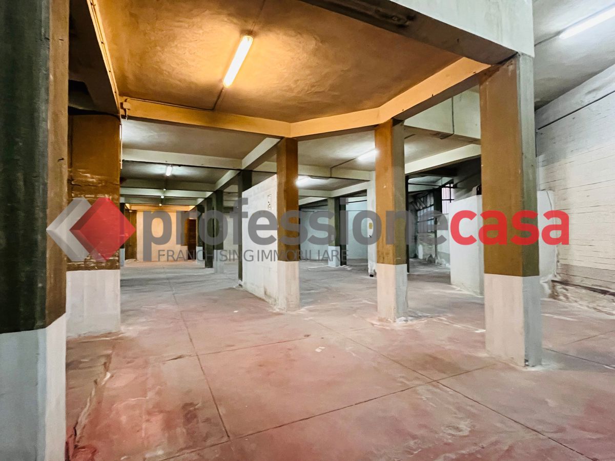 Magazzino in affitto a Catania