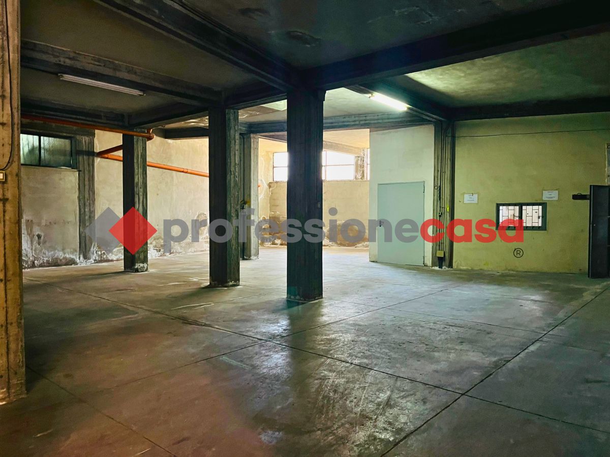 Magazzino in affitto a Catania