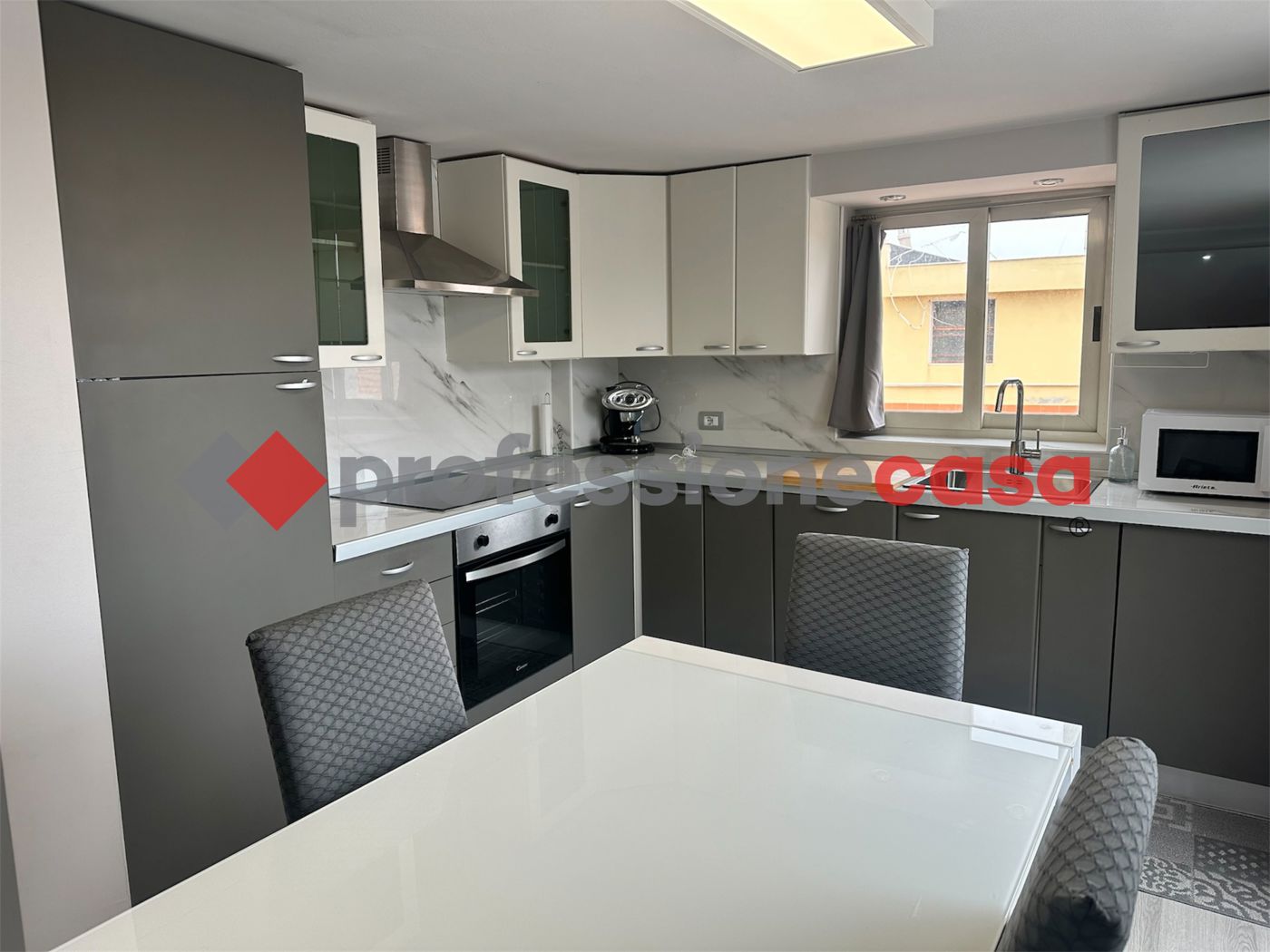 Attico arredato in affitto a Catania