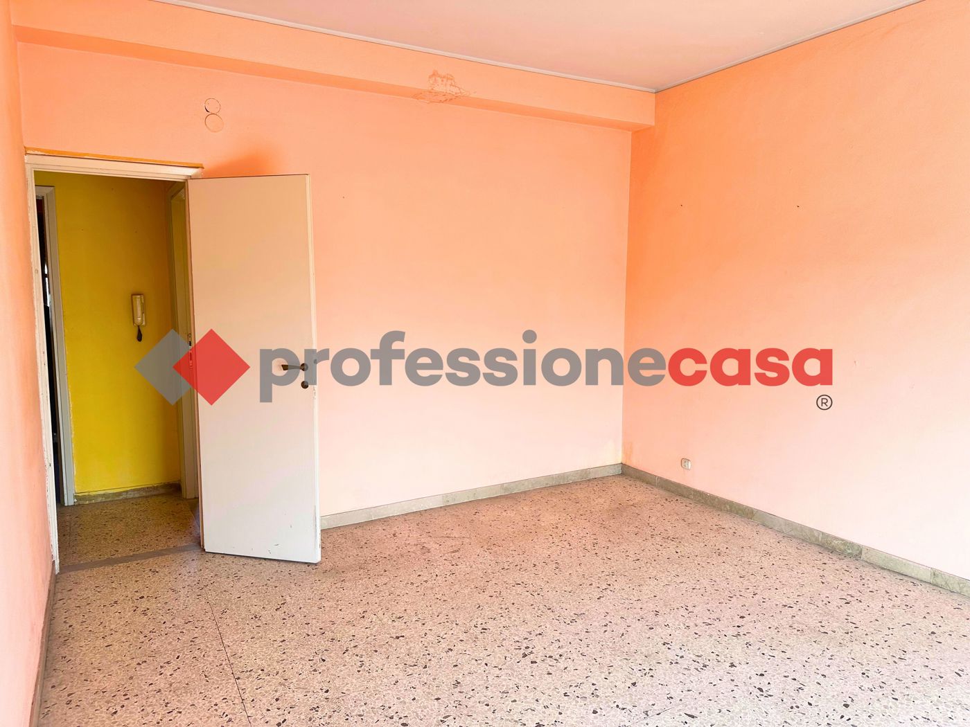 Trilocale da ristrutturare a Catania