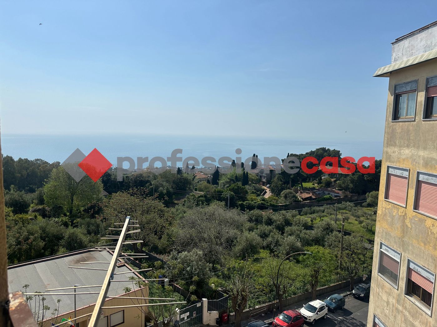 Trilocale arredato in affitto a Aci Castello