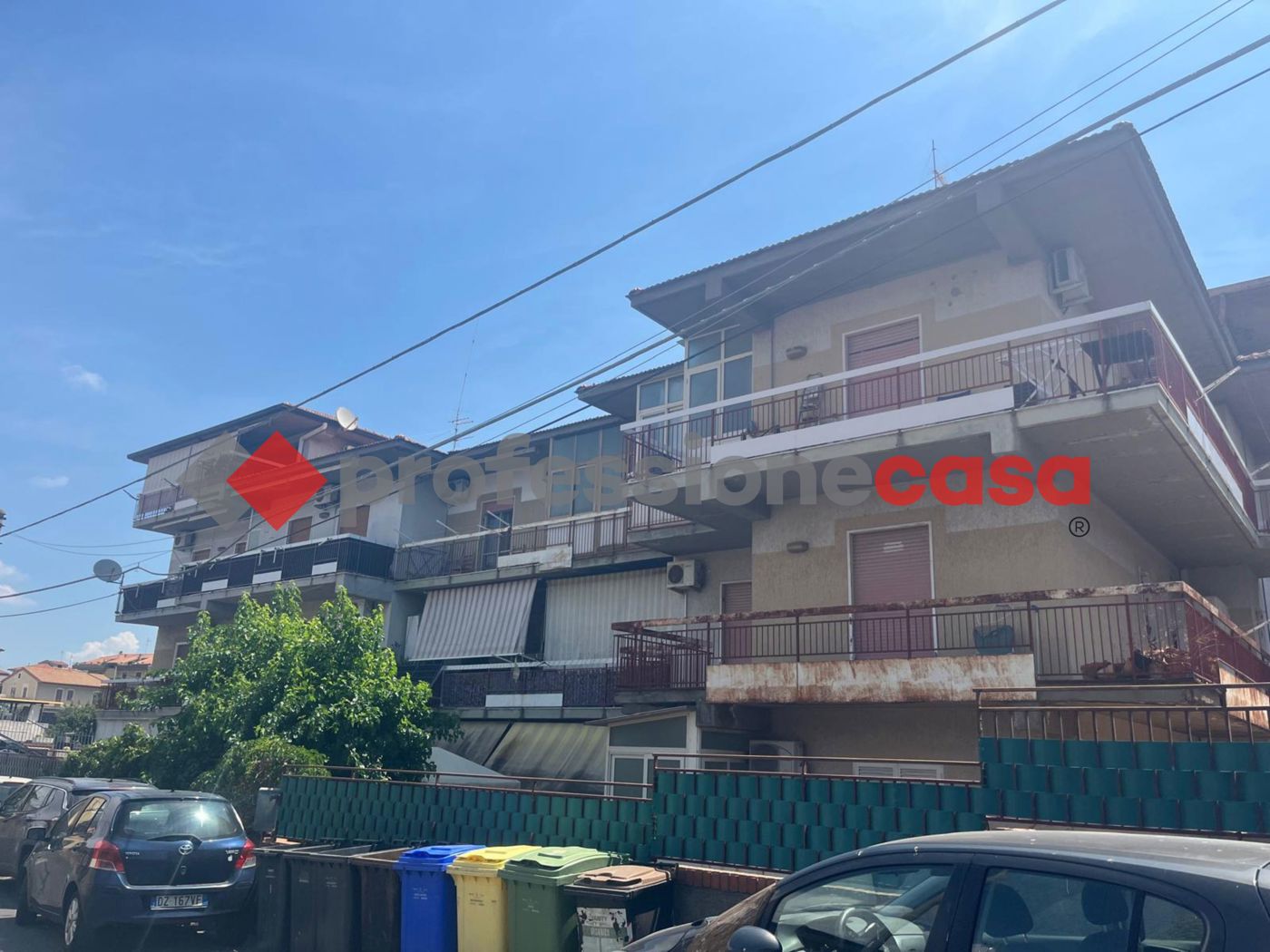 Trilocale arredato in affitto a Catania