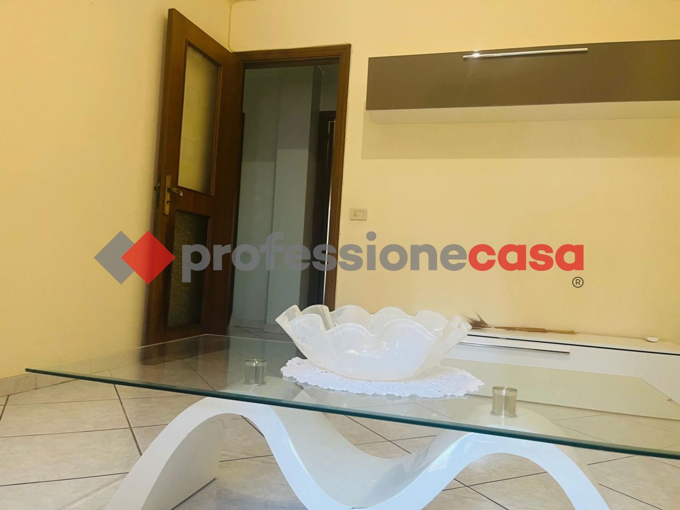 Trilocale arredato in affitto a Catania