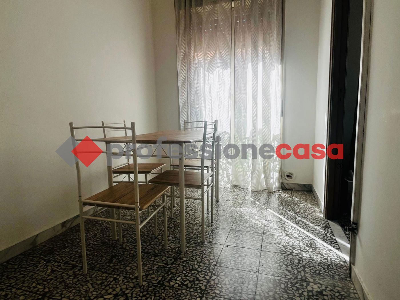 Trilocale da ristrutturare a Catania