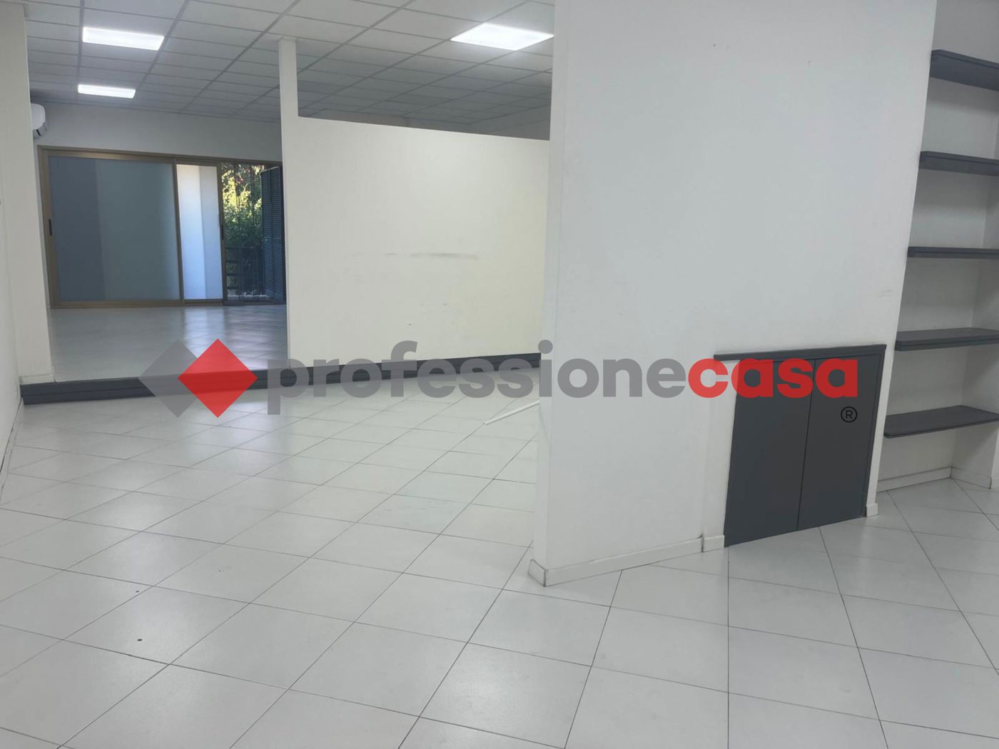 Ufficio in affitto a Tremestieri Etneo