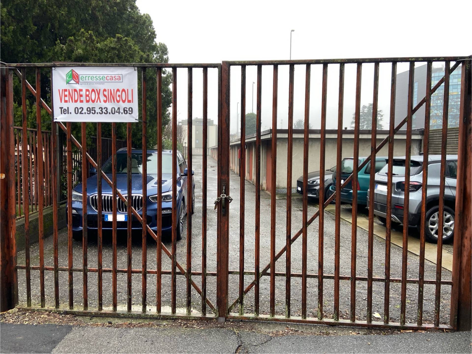 Box autorimessa in vendita a Cologno Monzese