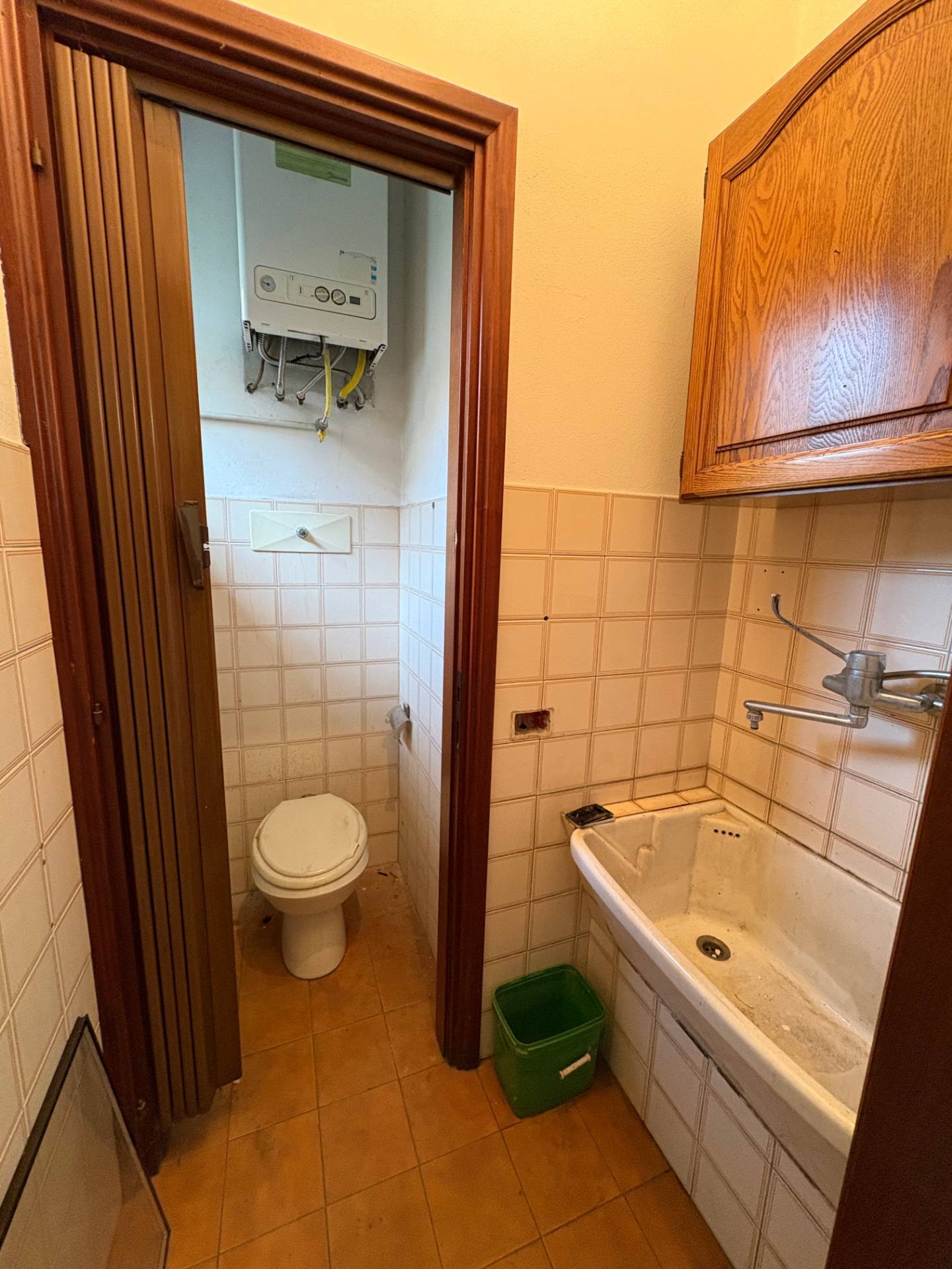 Locale commerciale in vendita a Bussero