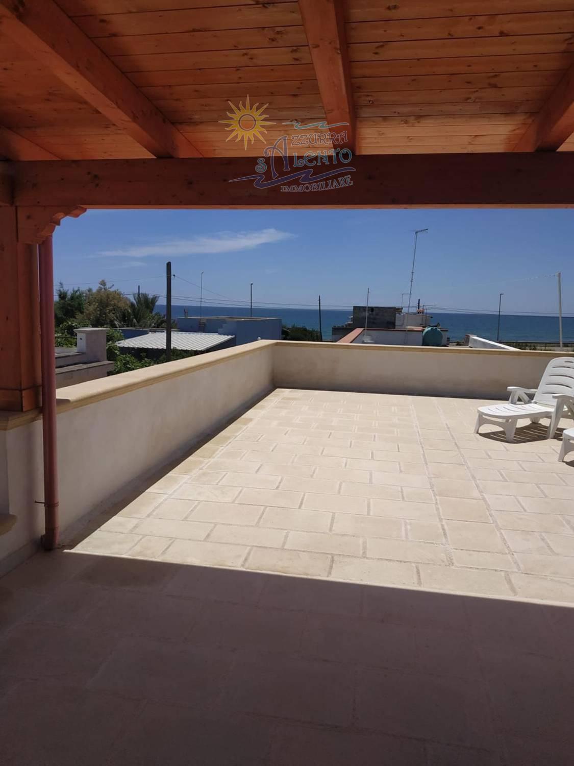 Villa vista mare a Maruggio