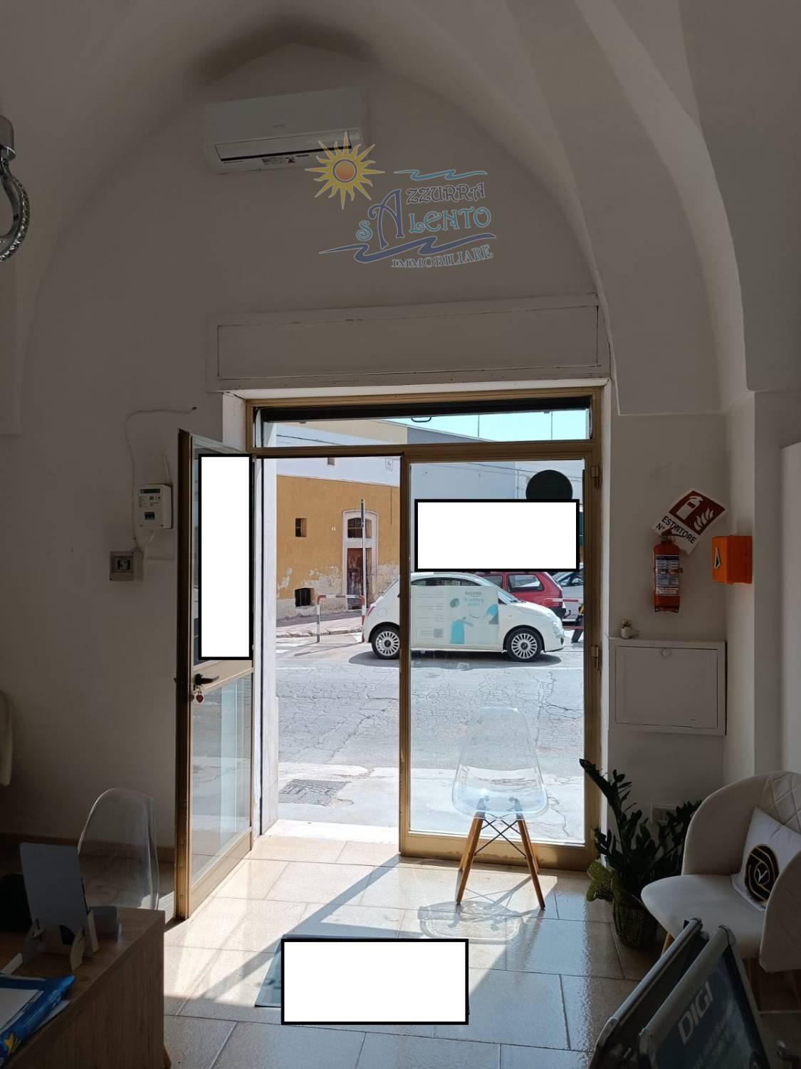 Ufficio nuovo a Avetrana