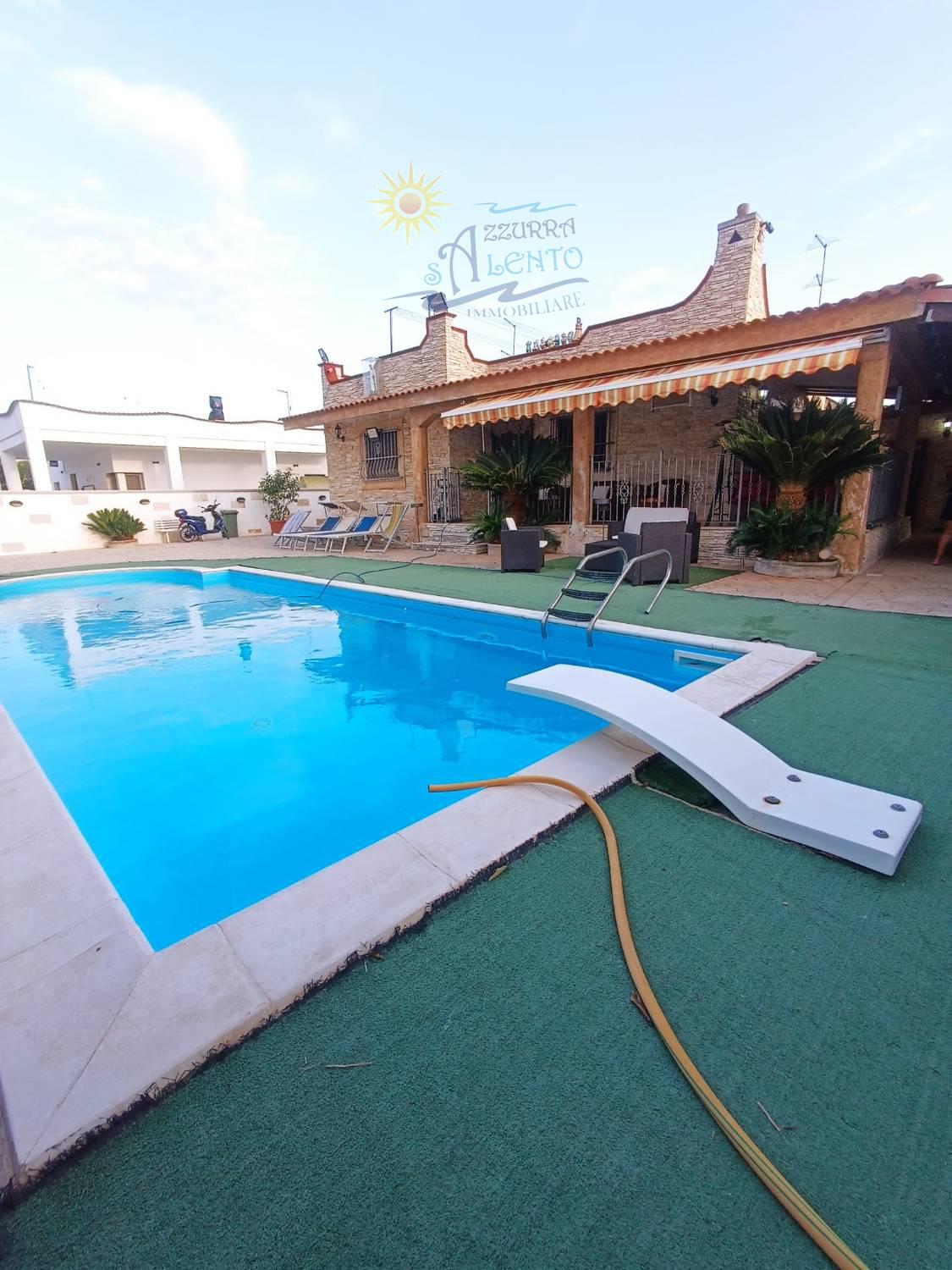 Villa in vendita a Maruggio