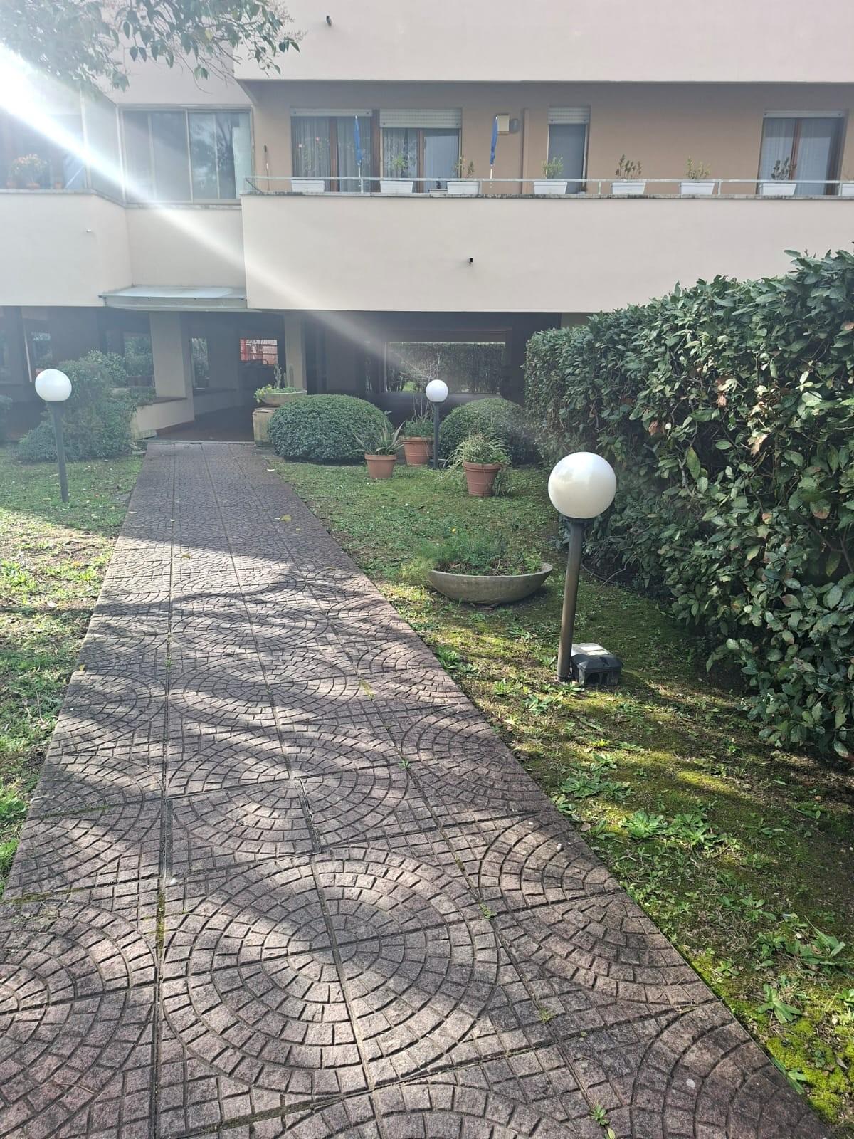 Appartamento con terrazzo, Pisa nova