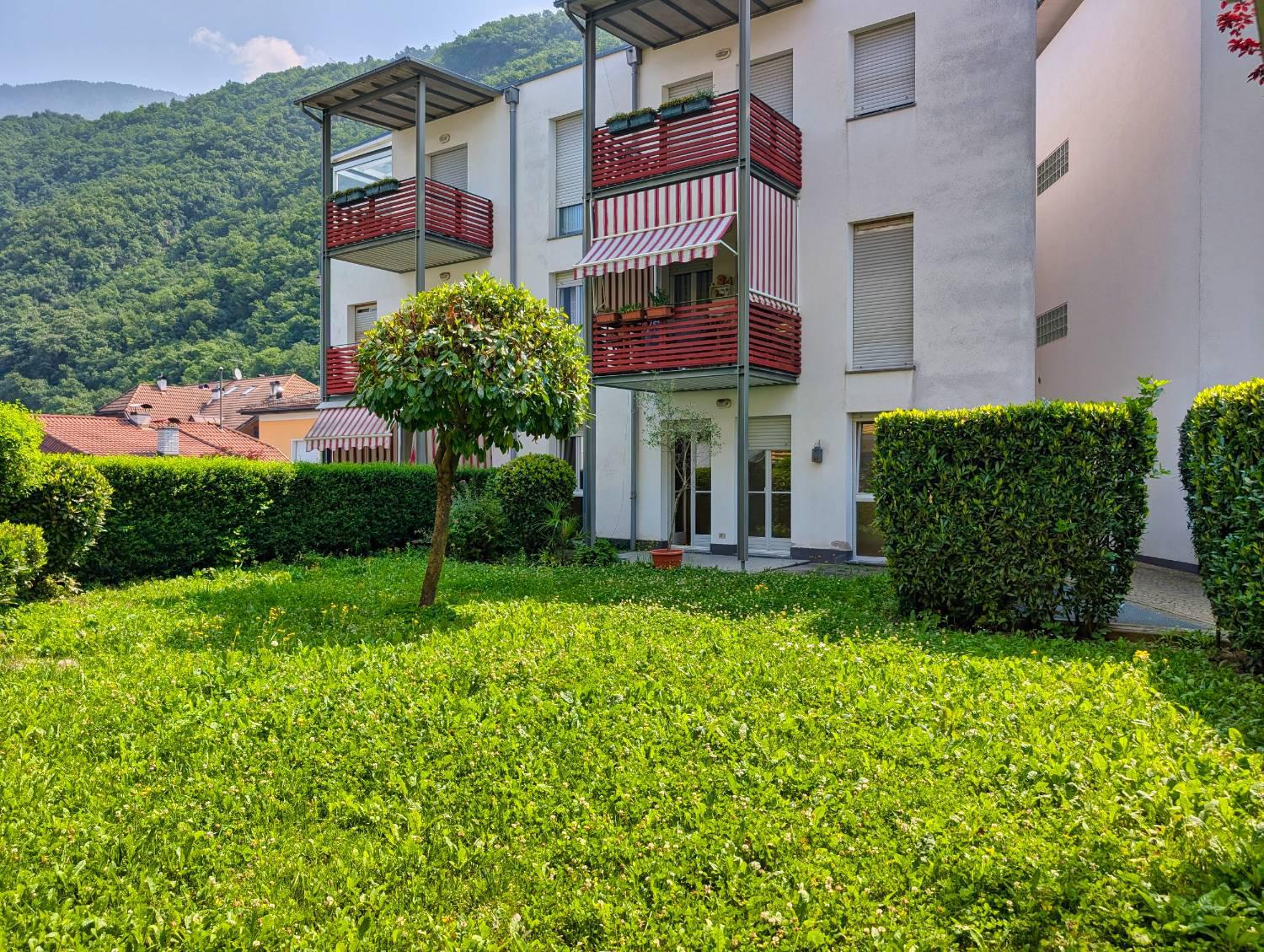 Bilocale con giardino a Laives