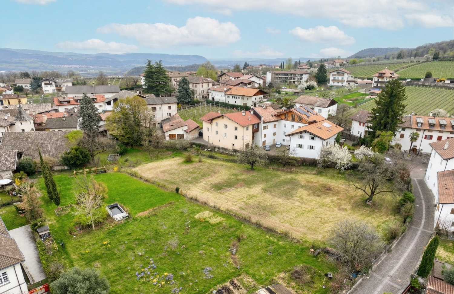 Rustico da ristrutturare a Ora