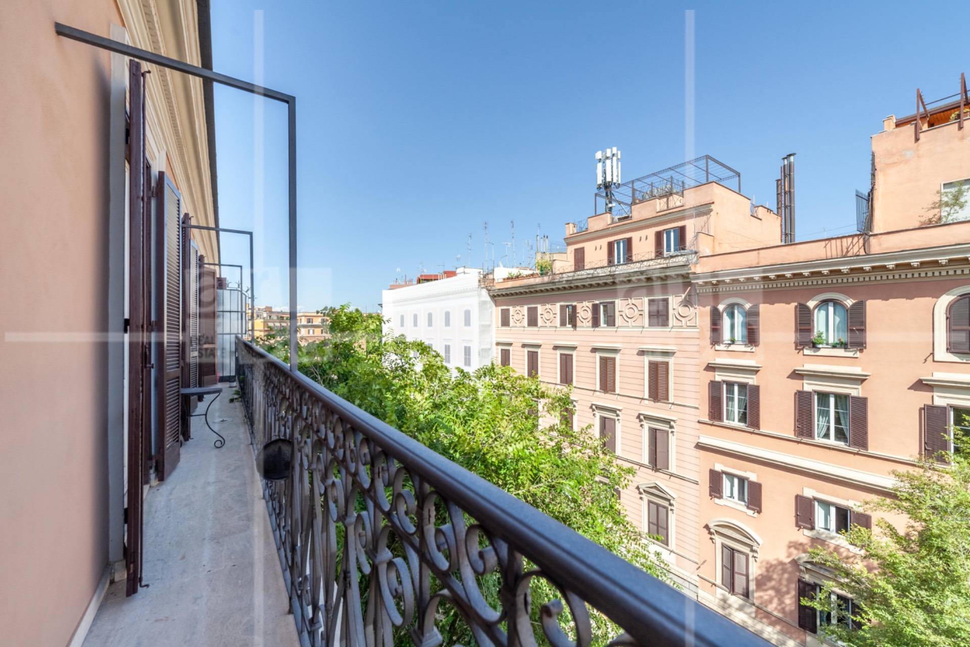 Quadrilocale con terrazzo, Roma centro storico