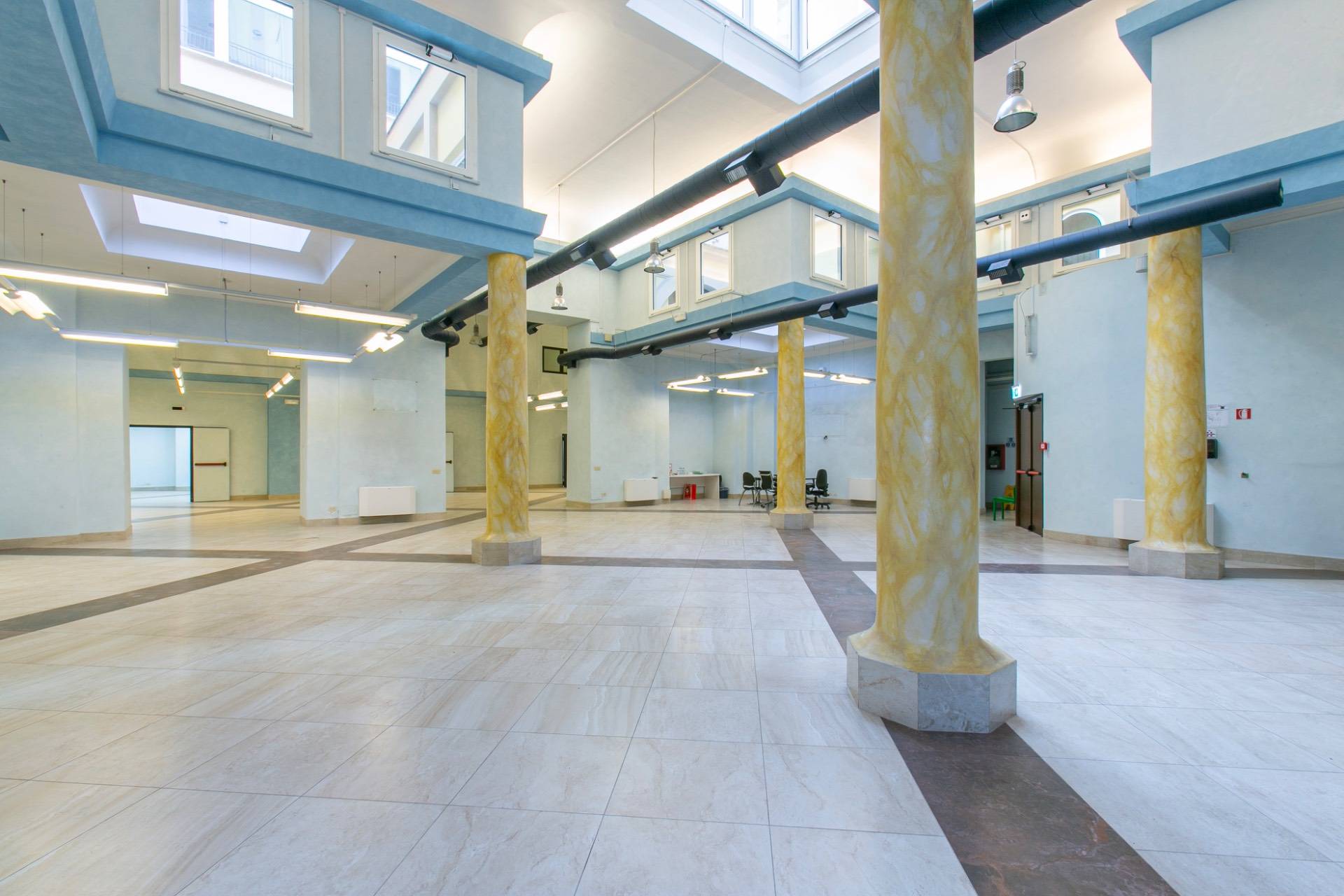 Locale commerciale in affitto a Roma, Centro Storico