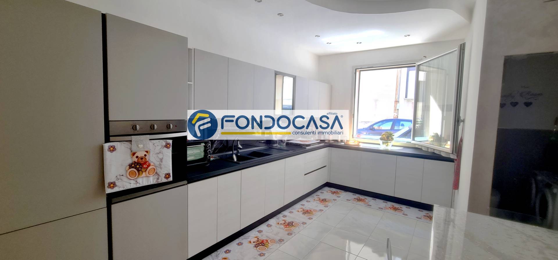 Casa indipendente in vendita a Brindisi, Commenda