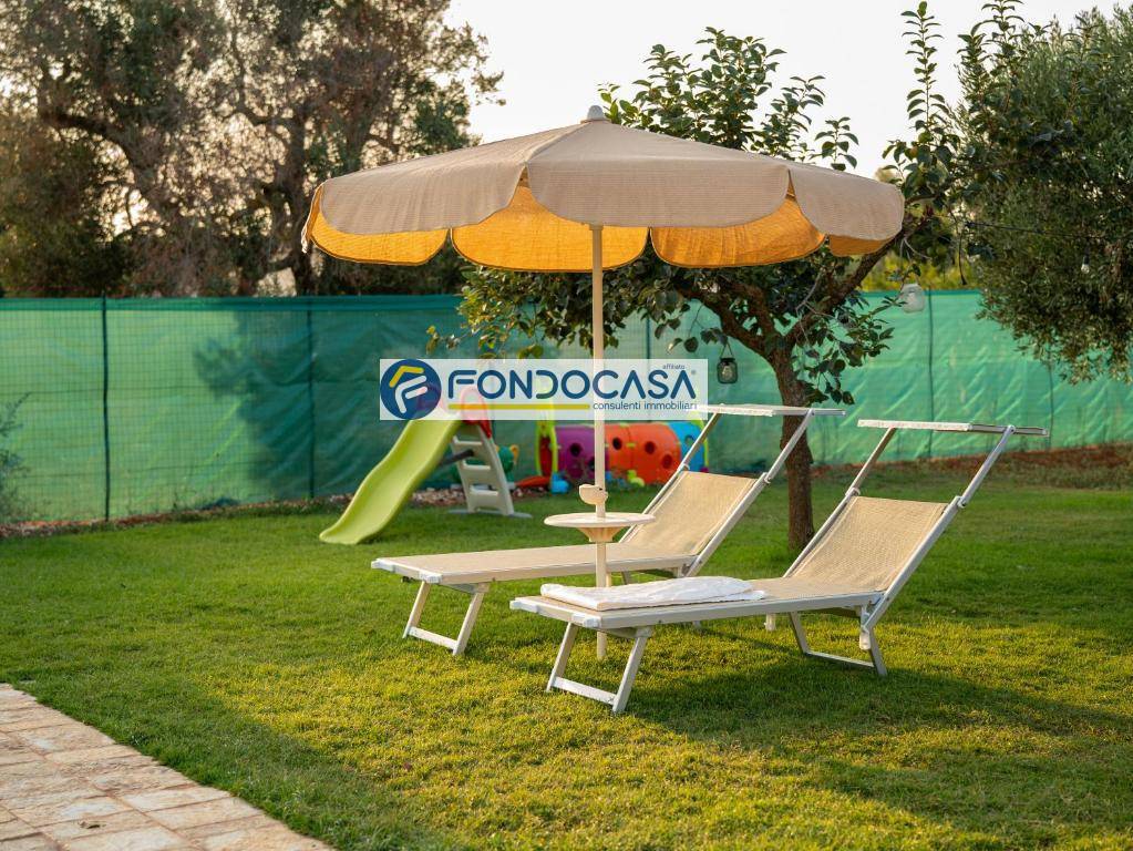 Villa bifamiliare in vendita a Brindisi