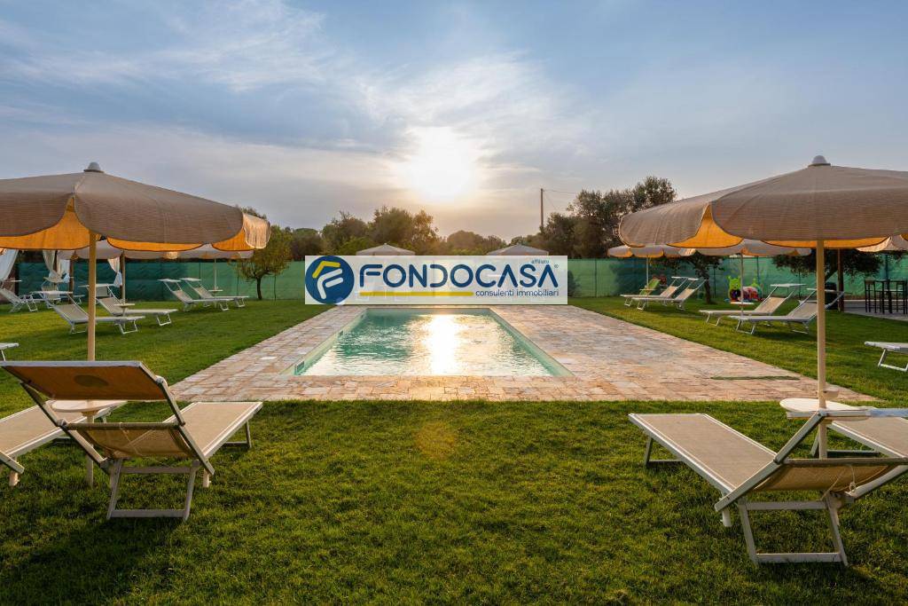 Villa bifamiliare in vendita a Brindisi